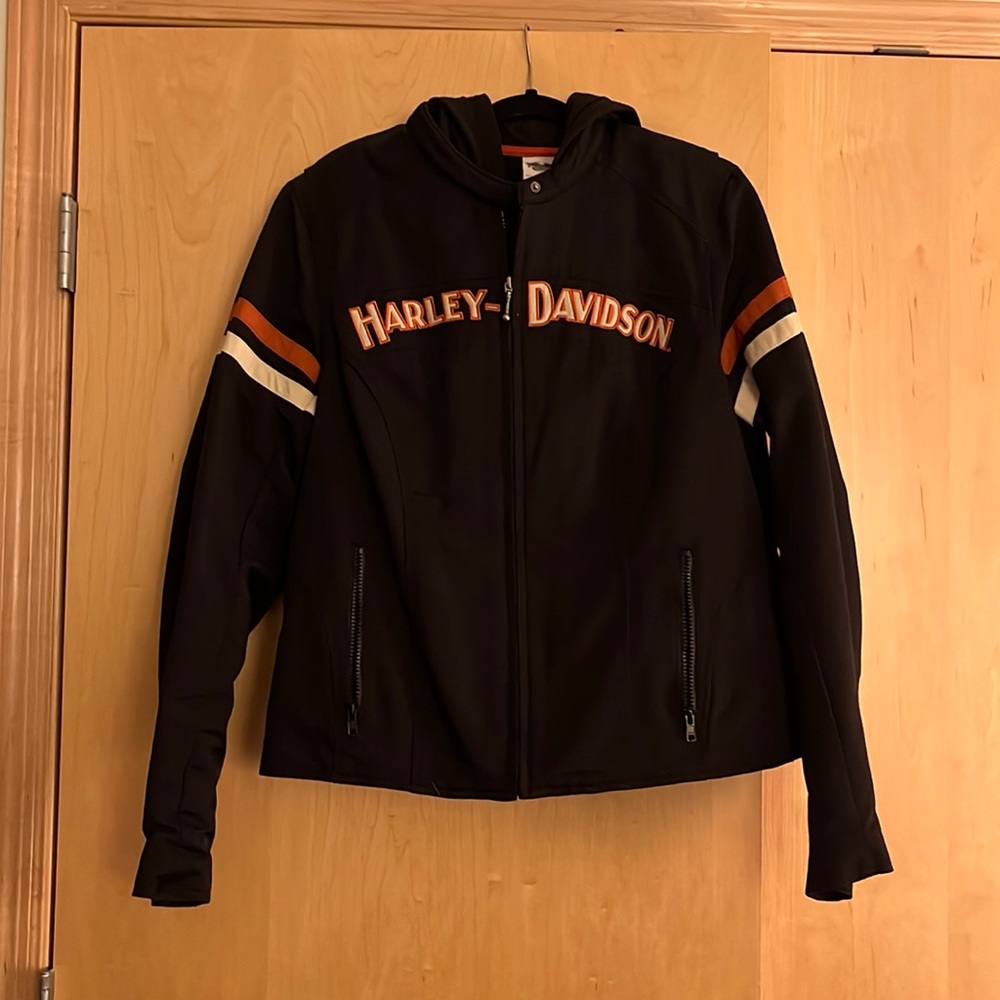 Harley Davidson women’s jacket with detachable hooded vest. Size L.
